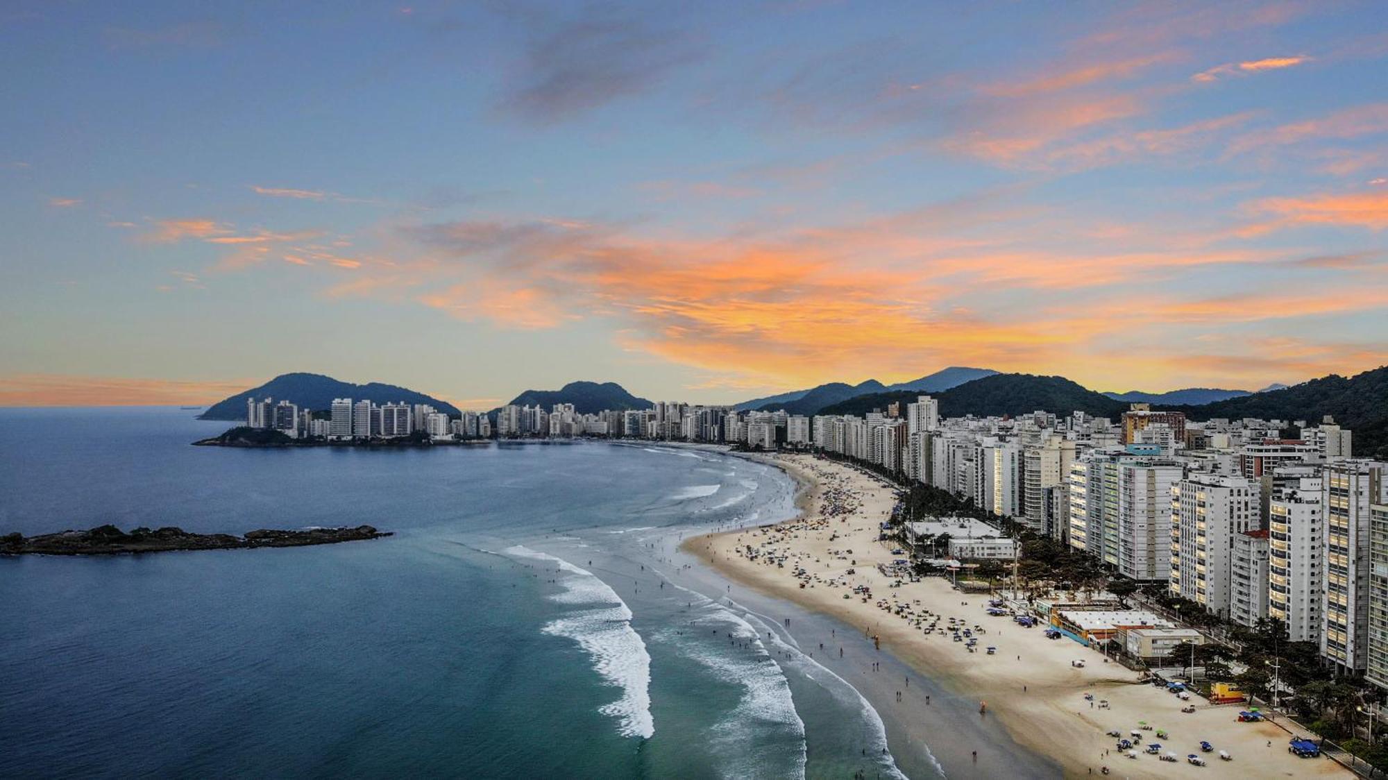 Vista Incrivel Beira-Mar Espacoso 4 Qts Ac 瓜鲁雅 外观 照片